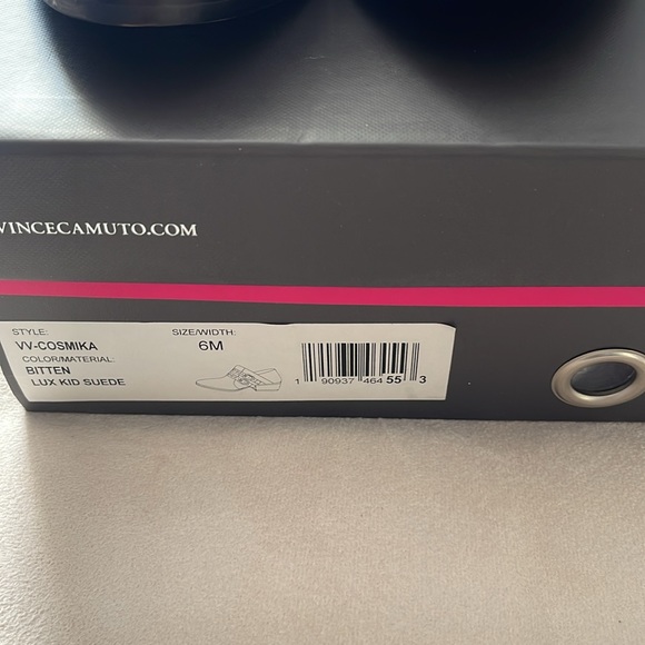 VINCE CAMUTO SUEDE SHOES - Picture 5 of 5